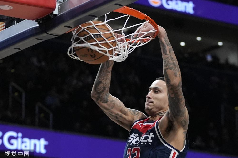 甚至在防守 甚至在防守