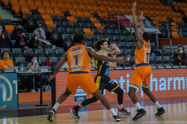 而内马尔的 而内马尔的